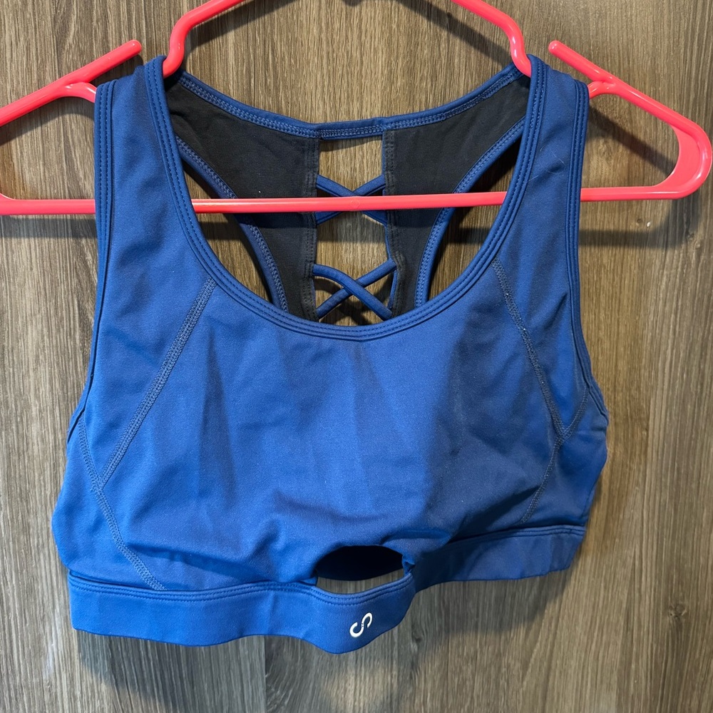 Curves n combat boots sports bra